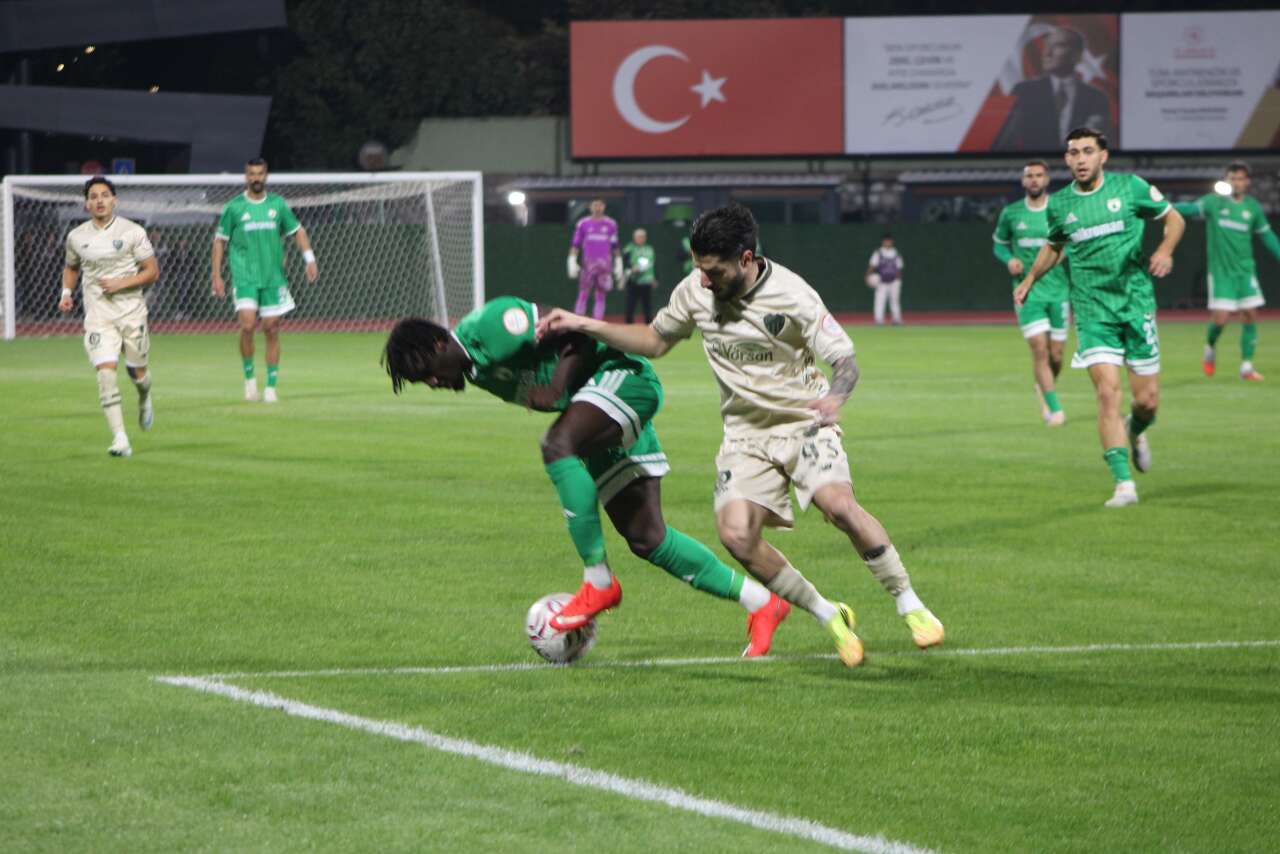 Muğlaspor-Bursaspor Maçında İlk 45 Dakika Golsüz Geçti 2