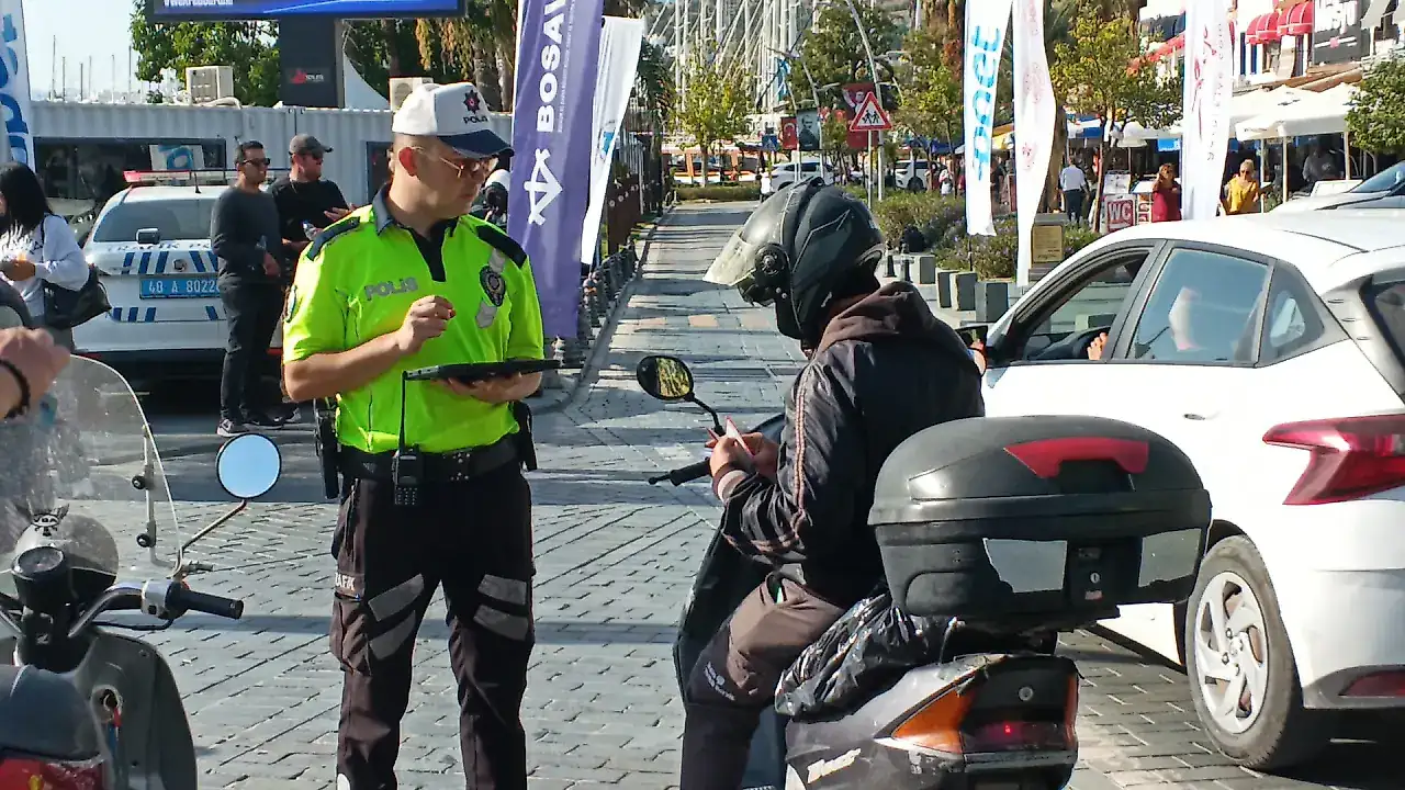 Muğla’da Motosiklet Denetimlerinde Ceza Yağdı: Cezalar 500 Bin TL’ye Ulaştı 1