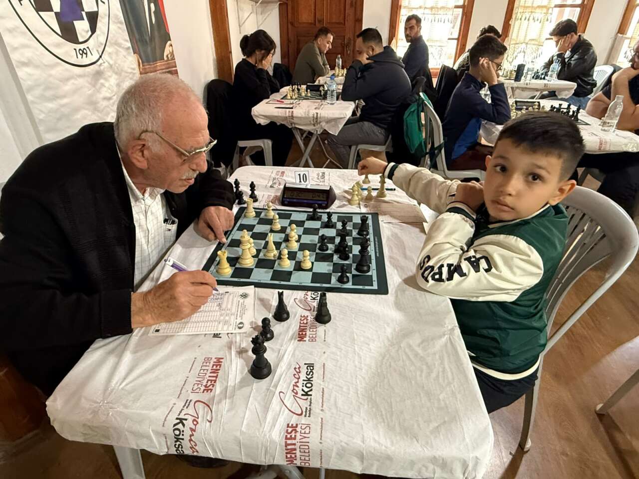 Menteşe’de Cumhuriyet Bayramı Satranç Turnuvası Tamamlandı 3