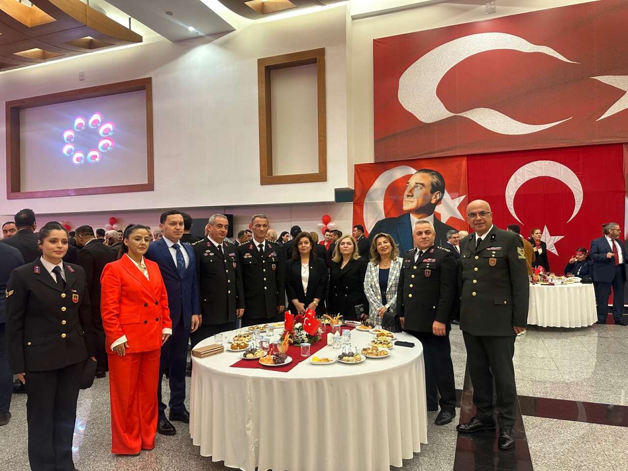 Muğla’da Cumhuriyet’in 103. Yılına Özel  Kabul Töreni: Gençlik Korosu Sahne Aldı 7