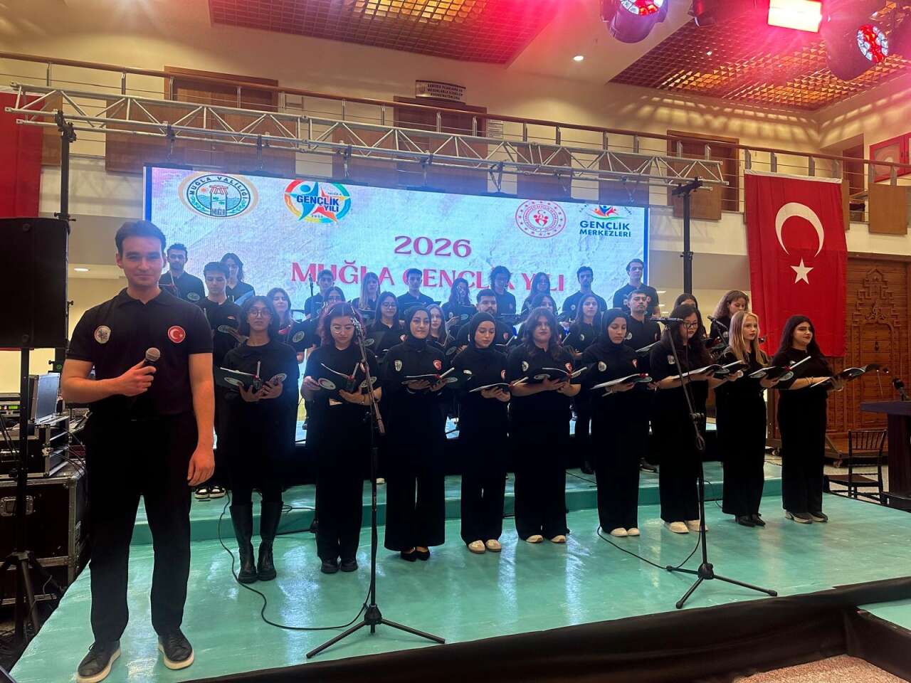 Muğla’da Cumhuriyet’in 103. Yılına Özel  Kabul Töreni: Gençlik Korosu Sahne Aldı 6