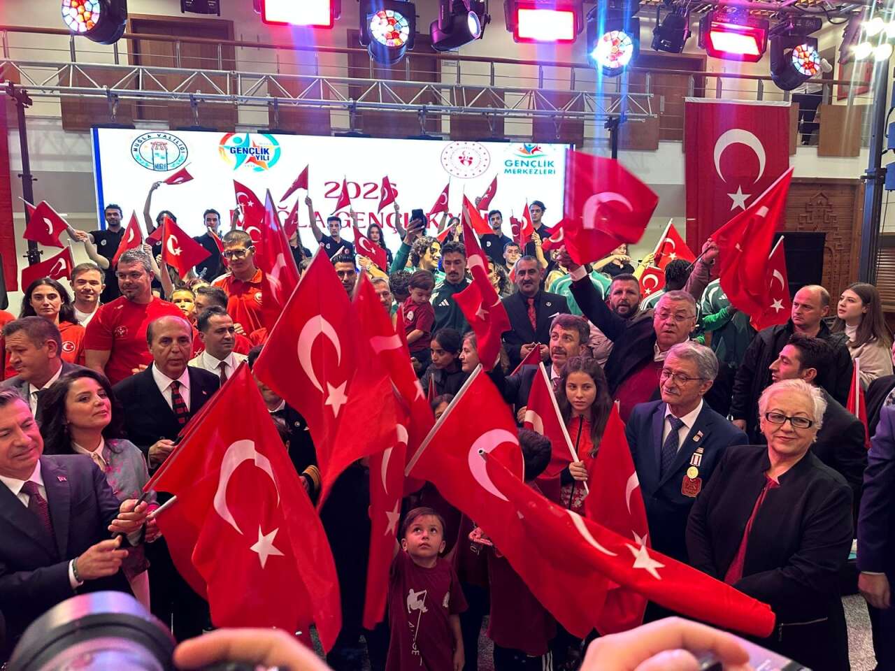 Menteşe ‘de Fener Alayı Çoşkusu 2