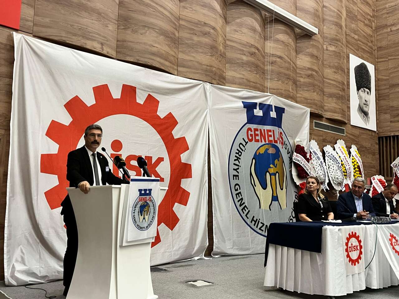 DİSK Genel-İş Muğla 2 No’lu Şube’de Heybet Özman Güven Tazeledi 1