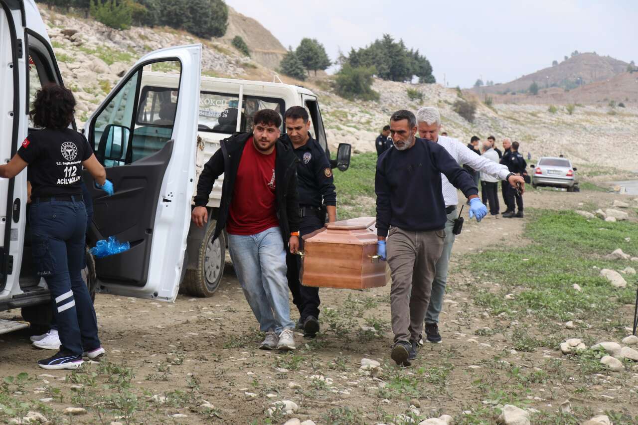 Baraj Göletinde Kimliği Belirsiz Erkek Cesedi Bulundu 3