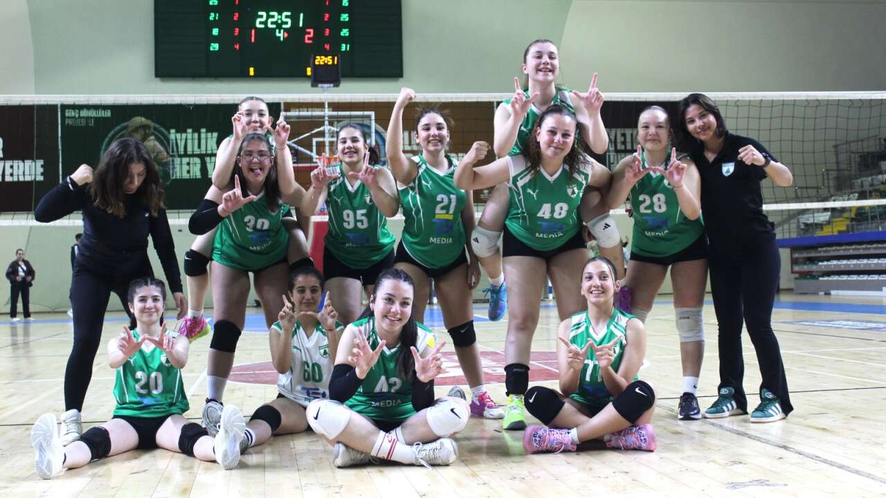Muğlaspor “Filenin Küçük Kızları” Nefes Kesti