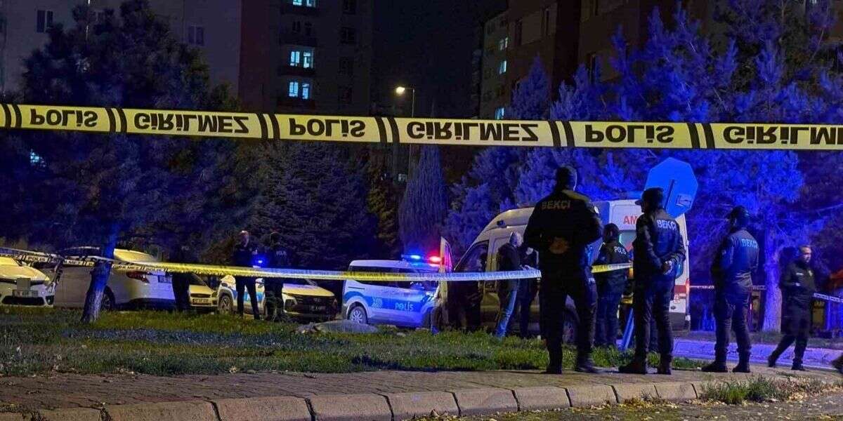 Konuşmak İçin Çağırdığı Eşini Boğazını Keserek Öldüren Sanıktan Yeni Gelişme