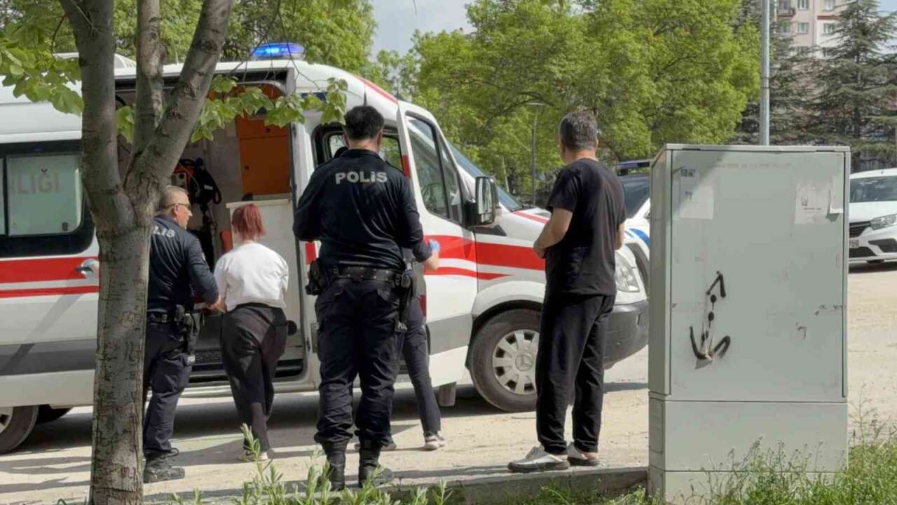 Parkta ‘Erkek Arkadaş’ Tartışması Bıç*klı Kavgaya Dönüştü: 3 Kız Çocuğu Yaralandı