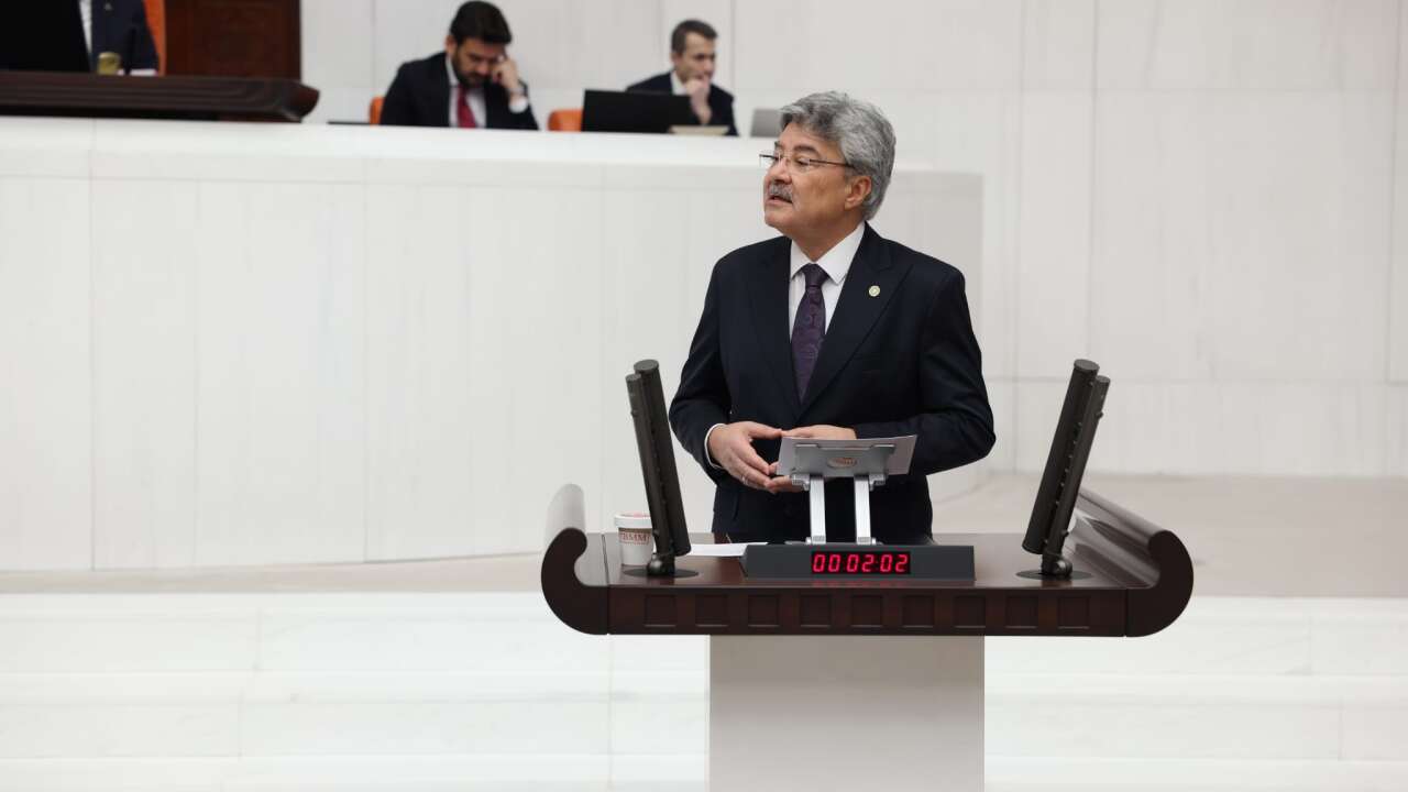 Metin Ergun: Hayvancılıkta Üretim Düştü, Çiftçi Zorda
