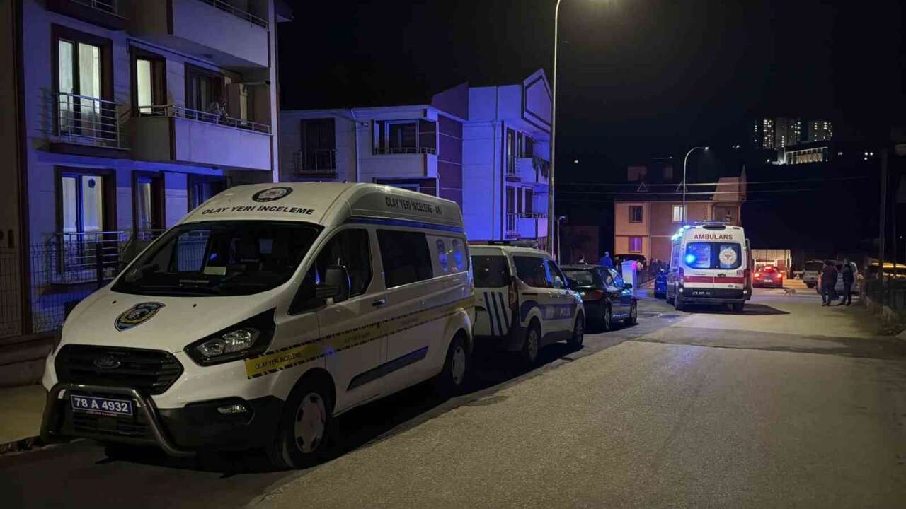 Tekstil İşçisi Genç Kadın Evinde Ölü Bulundu