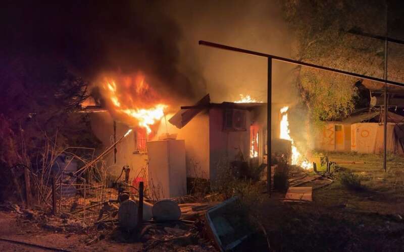 Fethiye’de Yangın Paniği: Müstakil Ev Kullanılamaz Hale Geldi