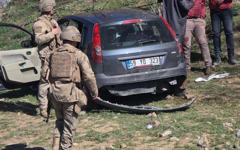 Otomobil Yoldan Çıktı: 1 Öl*, 3 Yaralı