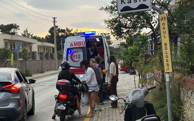 Muğla’da Ani Fren Kazaya Neden Oldu: Motosiklet Sürücüsü Yaralandı