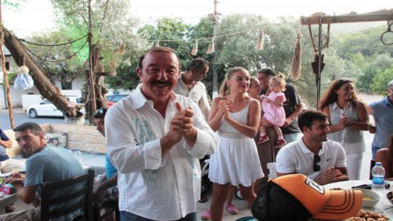 Nejat Alp sahnelere geri dönüyor