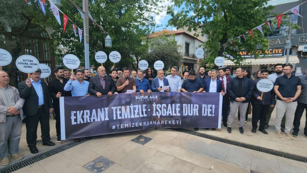 Muğla’da “Temiz Ekran Hareketi” Basın Açıklaması