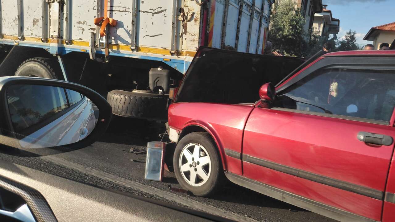 Menteşe'de Zincirleme Trafik Kazası