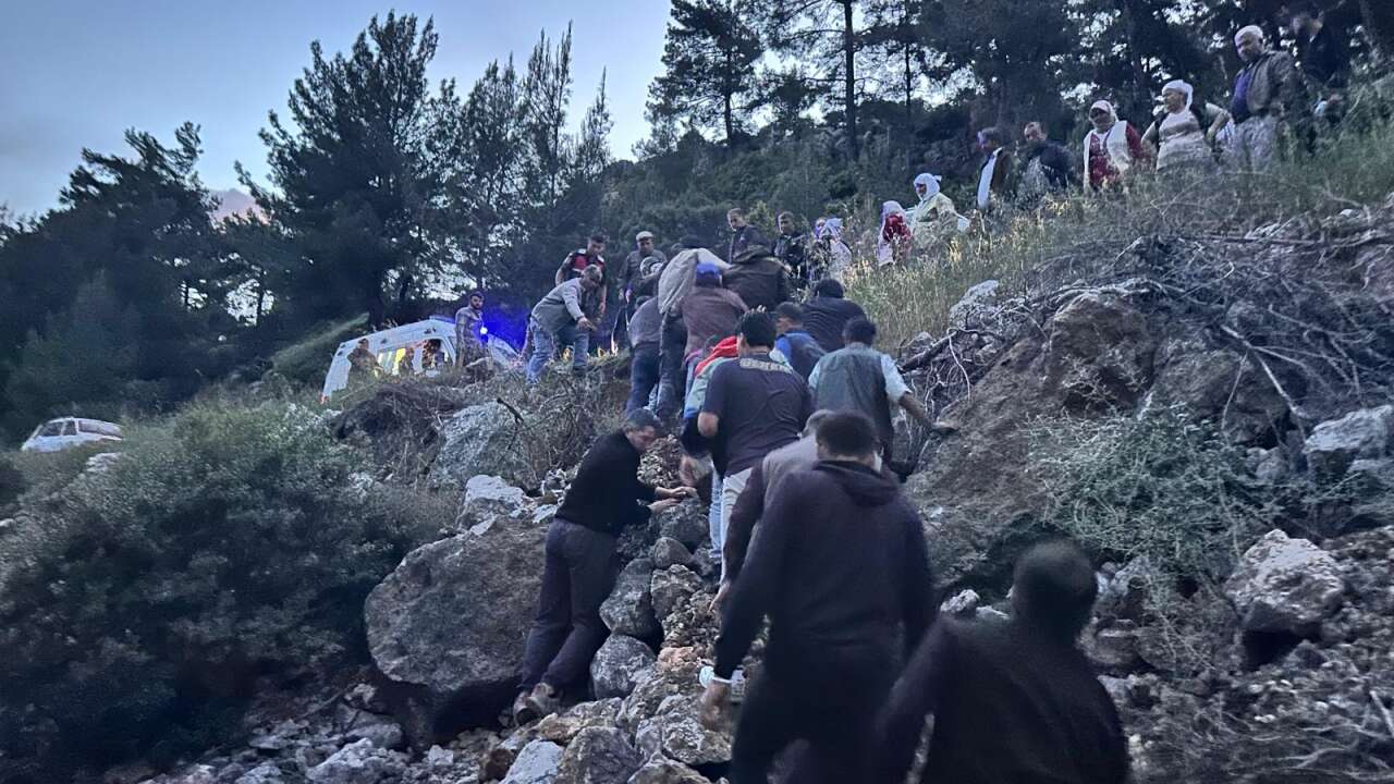 Muğla'da Traktör Uçuruma Uçtu, Yaralılar Var