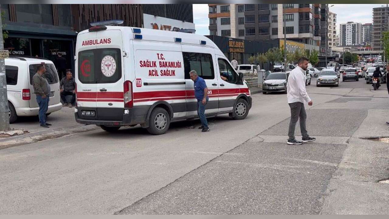 Cam Silerken 8’inci Kattan Düşen Genç Kız Kurtarılamadı