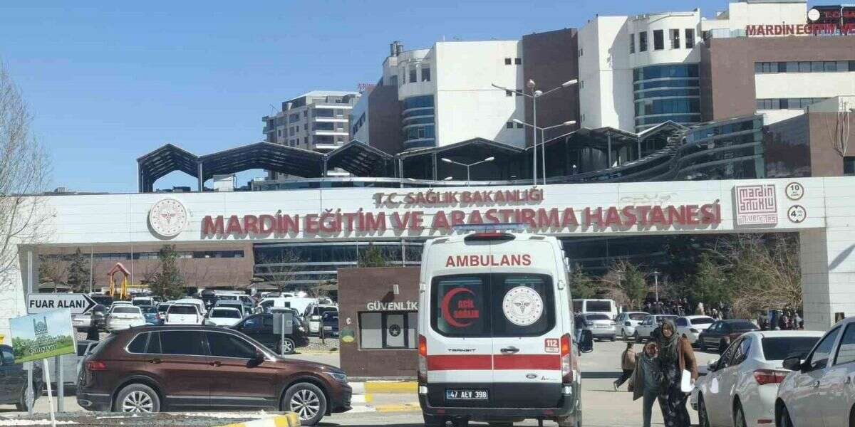 2 Yaşındaki Çocuk Otomobilin Altında Kalarak Yaşamını Yitirdi