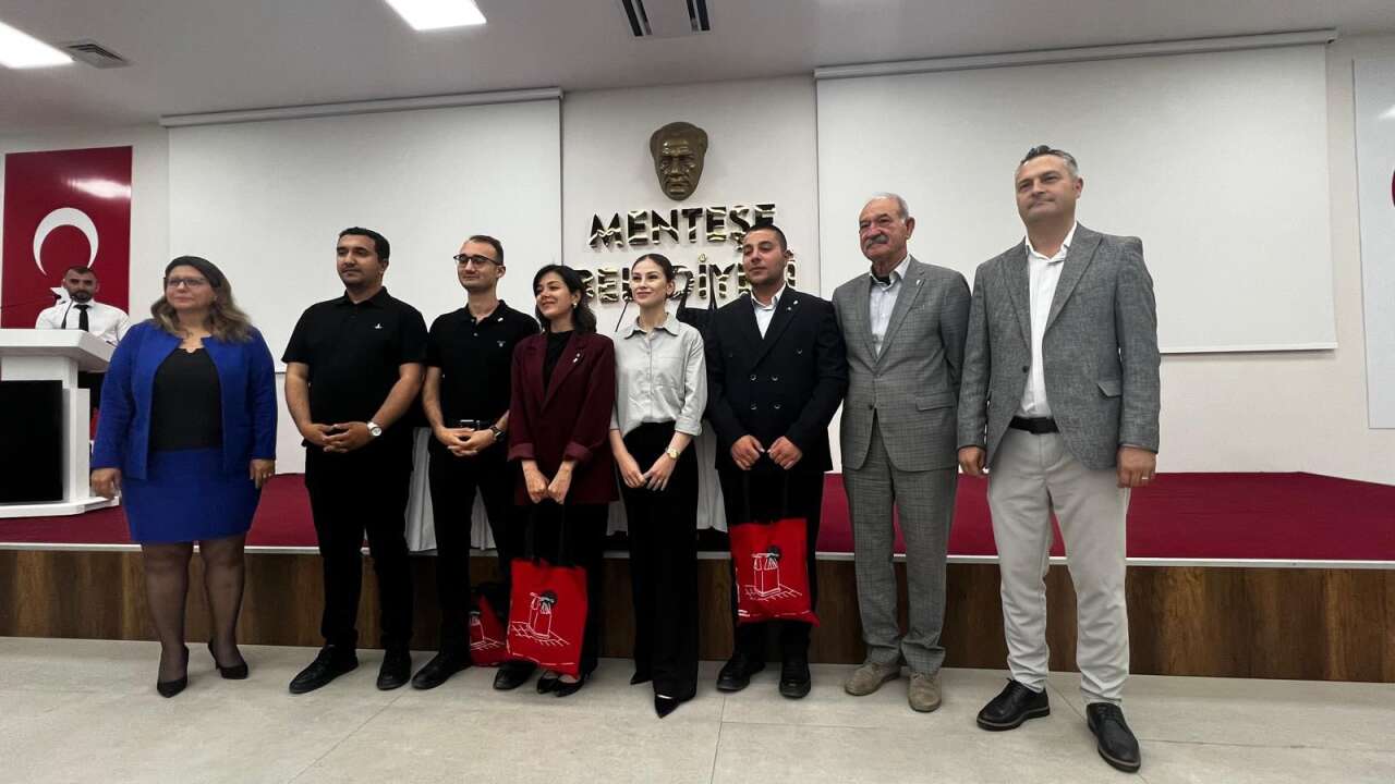 Menteşe’de “Atatürk’ün Düşünce Dünyası ve Cumhuriyet” Semineri Düzenlendi