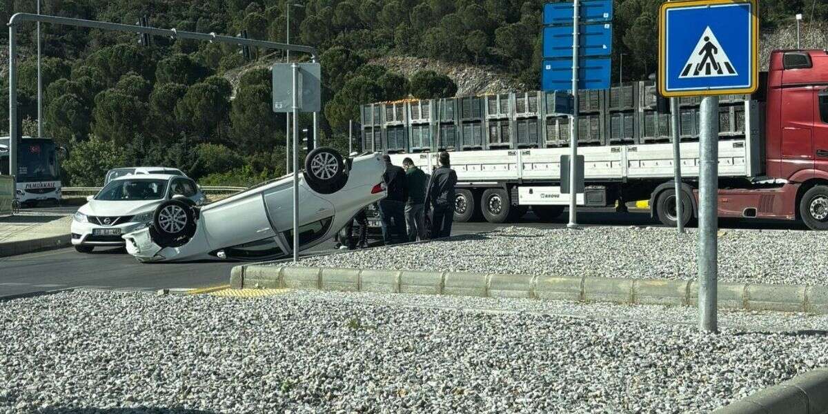 Menteşe’de Kaza: Kontrolden Çıkan Araç Takla Attı