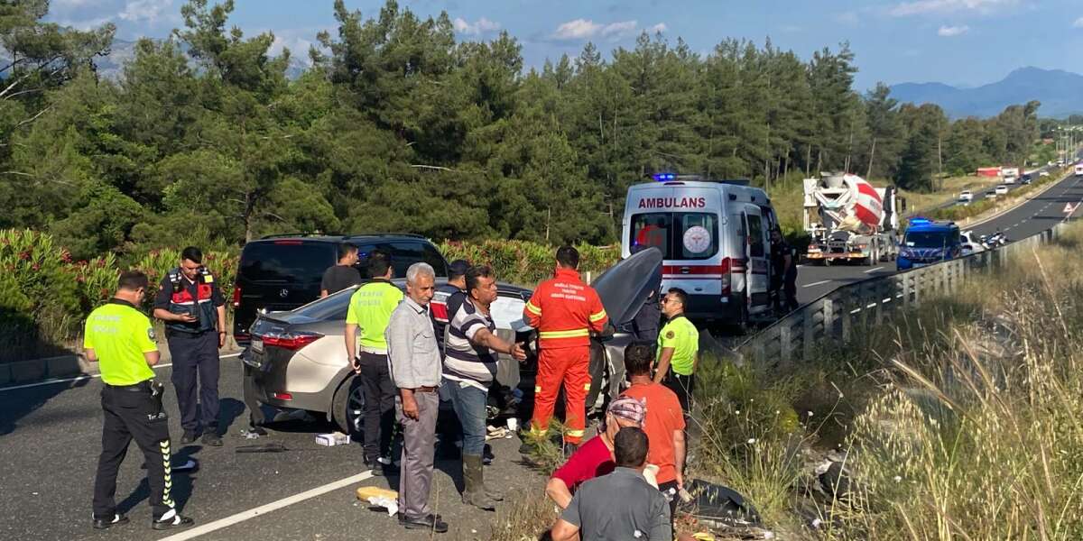 Köyceğiz'de Trafik Kazası: İtfaiye Ekipleri Zamanla Yarıştı