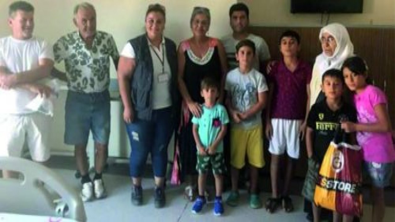 Datça Akparti Çocukları Sünnet Ettirdi