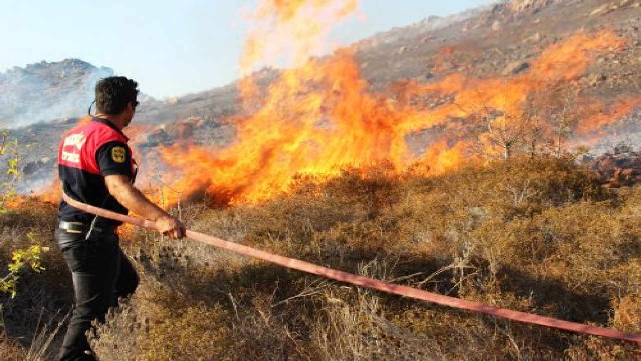 2 uçak, 1 helikopter Bodrum’daki yangını güçlükle söndürdü