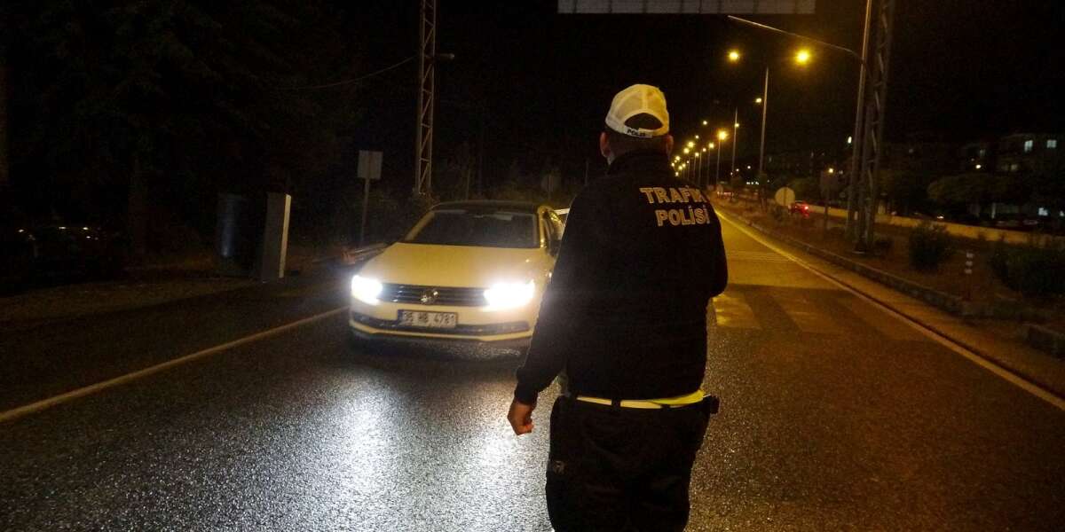 Muğla Polisinden 'Gece Operasyonu' Gibi Denetim