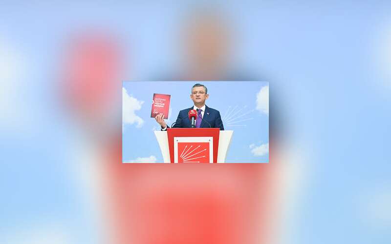 CHP’de Dikkat Çeken Seçim Özgür Özel CHP’nin Yeni Grup Başkanı Oldu