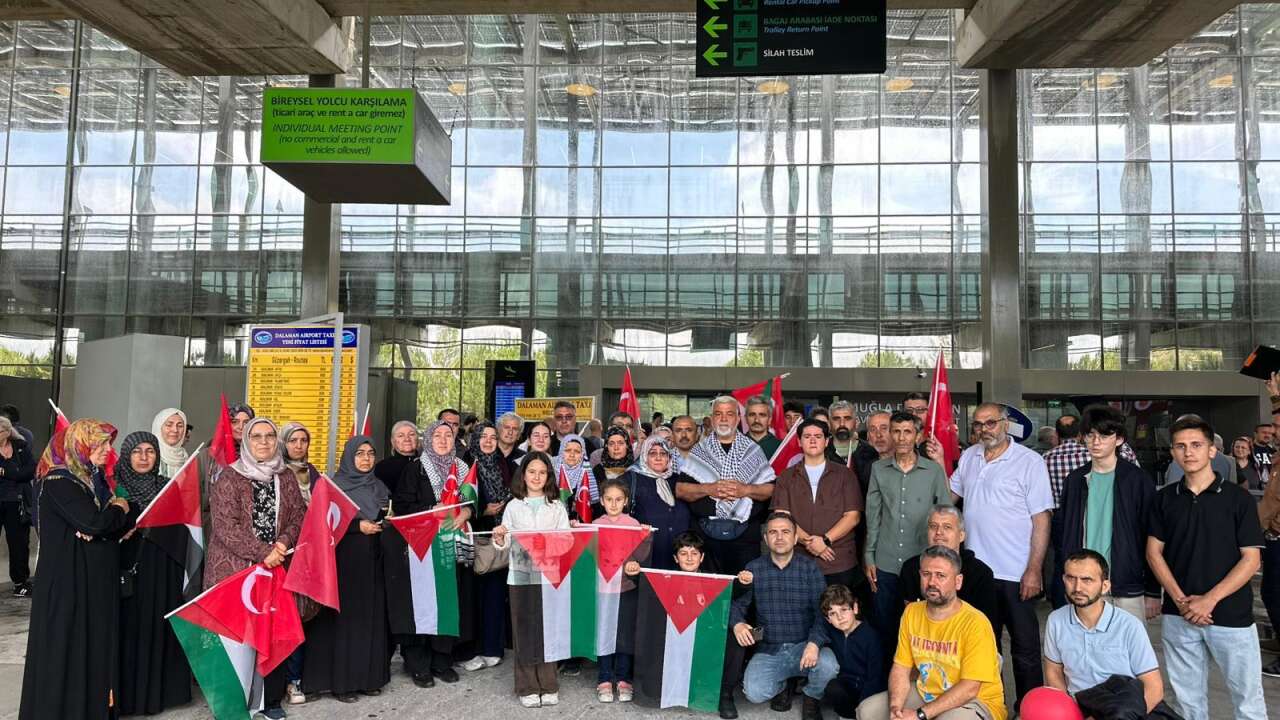 Sumud Filosunun Muğlalı Aktivisti Özkan Dilmeç Dalaman’da Sevgi Gösterileriyle Karşılandı