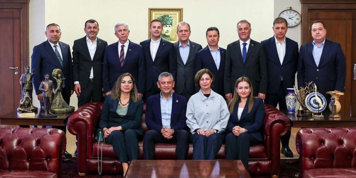 Ahmet Aras’tan CHP’de “45 Gün İçinde Kurultay” Çağrısı