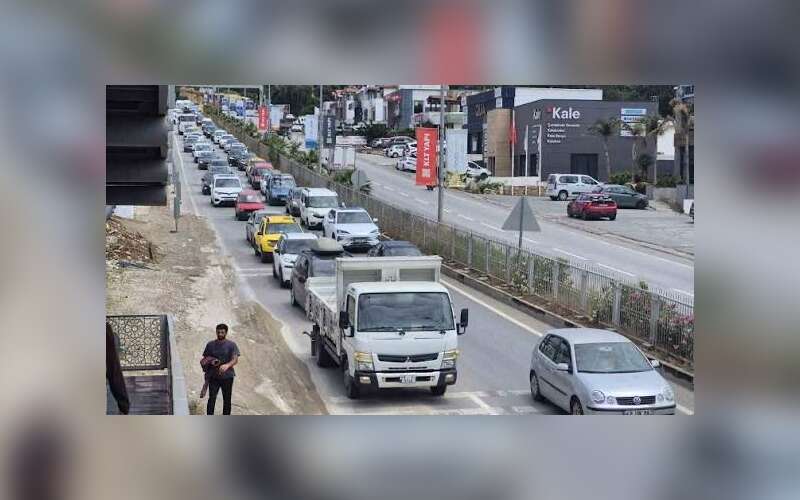 Bodrum Yolunda Bayram Yoğunluğu: Araçlar Tampon Tampona İlerledi