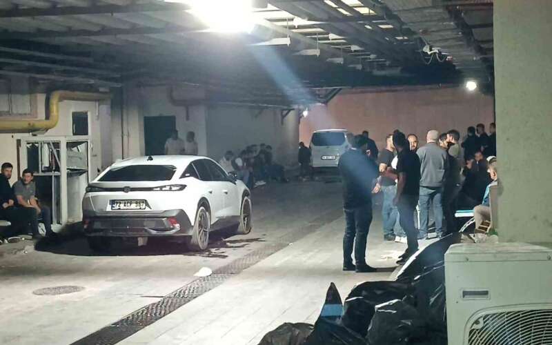 Havuzda Oyun Oynarken 3 Yaşındaki Çocuk Hayatını Kaybetti
