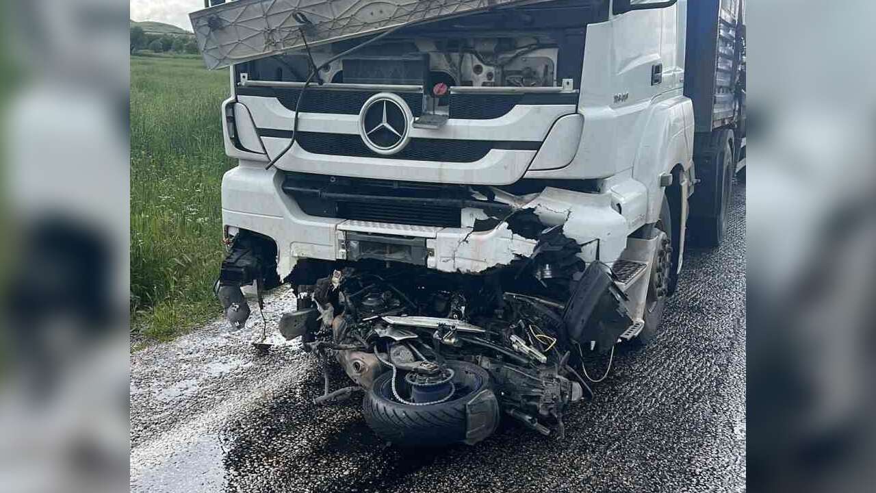 Motosiklet Tırın Altına Girdi, İş İnsanı Kazada Hayatını Kaybetti
