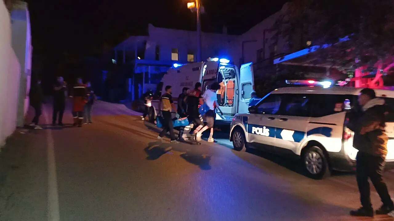 Muğla'da Kapısı Kırılarak Girilen Evde Kadın Baygın Bulundu