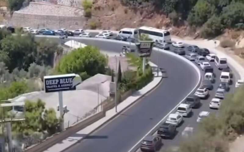 Muğla’da Tatil Yoğunluğu  Araç Kuyruğu Drone ile Görüntülendi