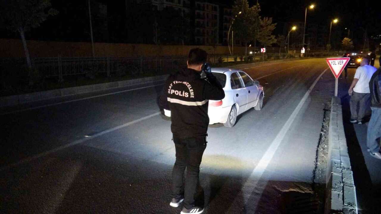 İki Aracın Çarptığı 35 Yaşındaki Şahıs Yaşamını Yitirdi