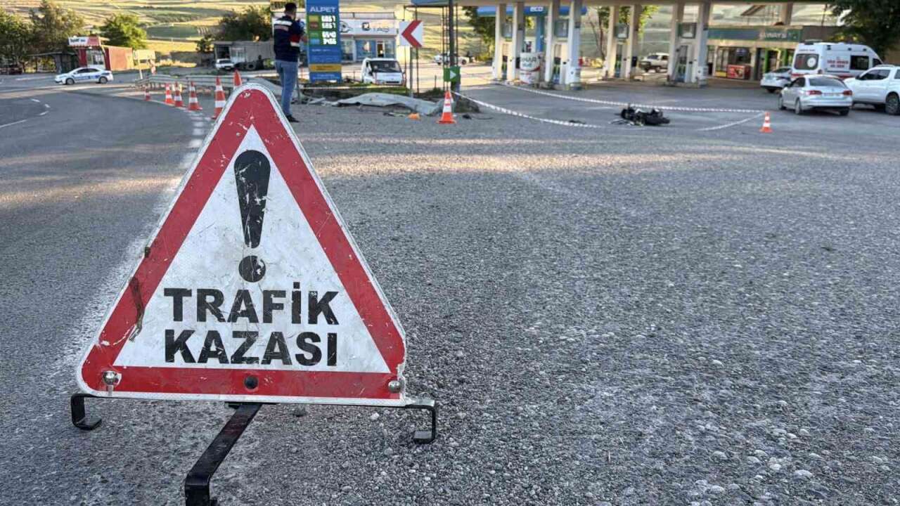 Motosiklet Takla Attı: 1 Ölü