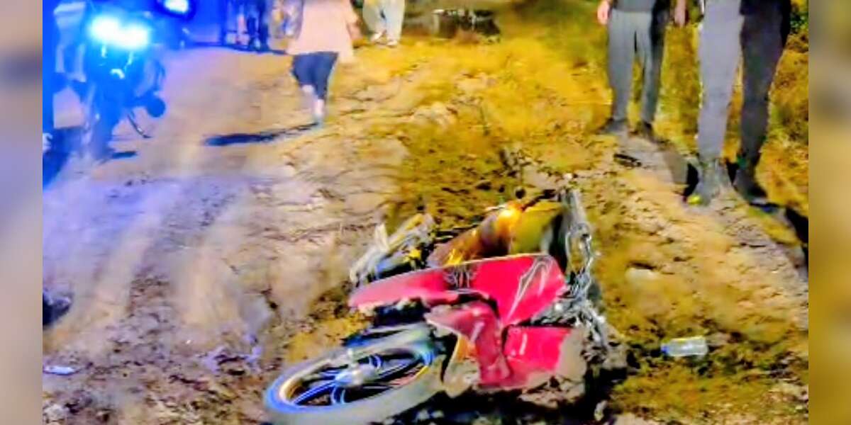 Muğla'da Motosiklet ile Otomobil Çarpıştı: Sürücü Yaralandı