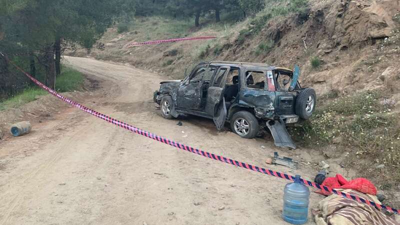 Karacasu’da Cip Uçuruma Yuvarlandı: 1 Kişi Hayatını Kaybetti, 2 Kişi Ağır Yaralandı