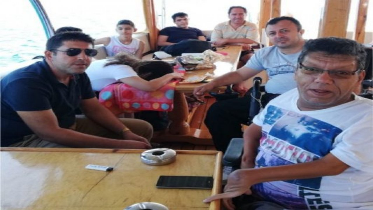 Engellilere Ve  Ailelerine Özel  Tekne  Turu