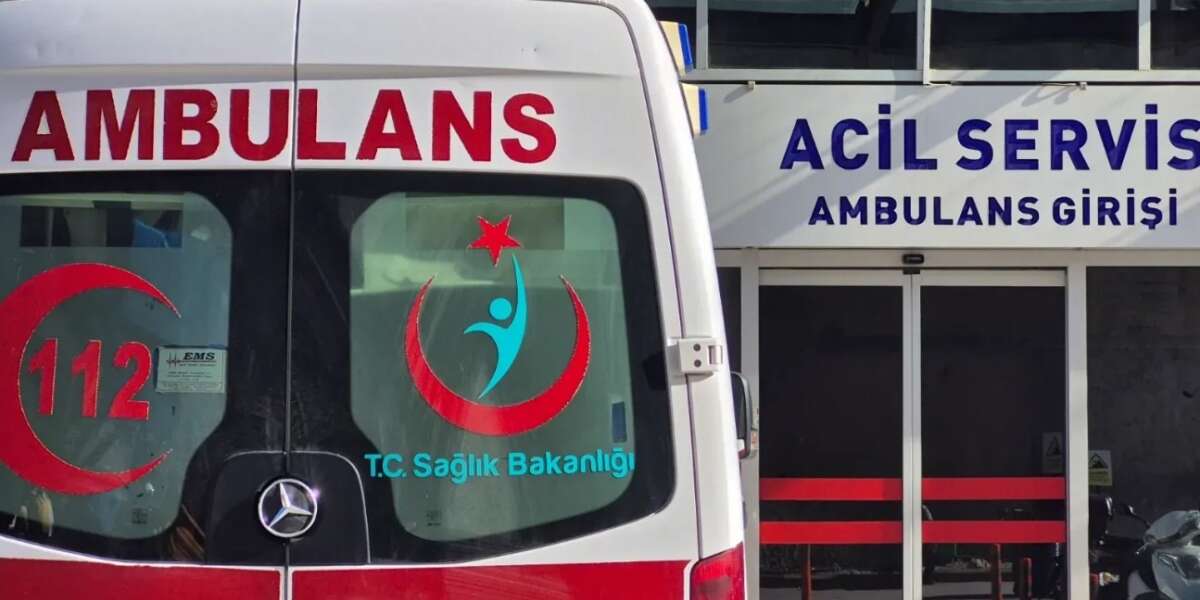 Muğla'da Balkondan Düşen 9 Yaşındaki Çocuk Yoğun Bakımda Yaşam Mücadelesi Veriyor