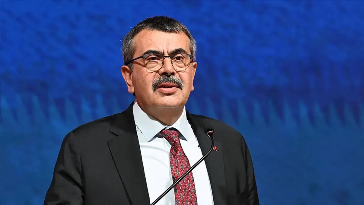 MEB 2026 Takvimi Netleşiyor: Yaz Tatili Uzatılacak mı, Ara Tatiller Kalkıyor mu?