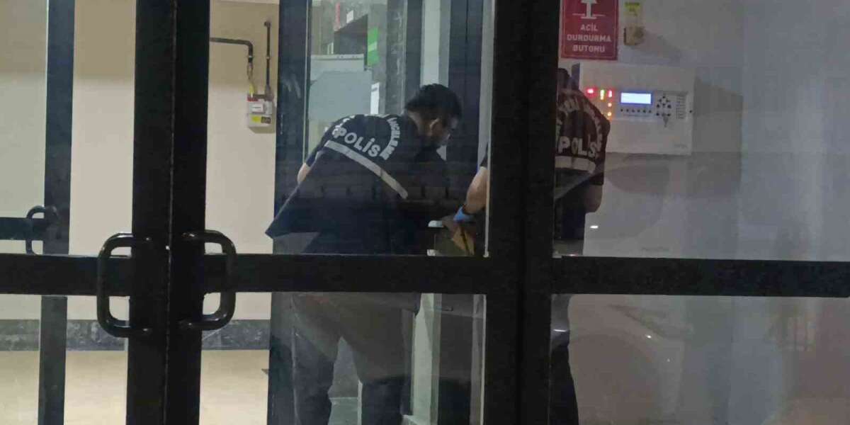 Kayınpederi Tarafından Bıçaklanan Damat Hayatını Kaybetti