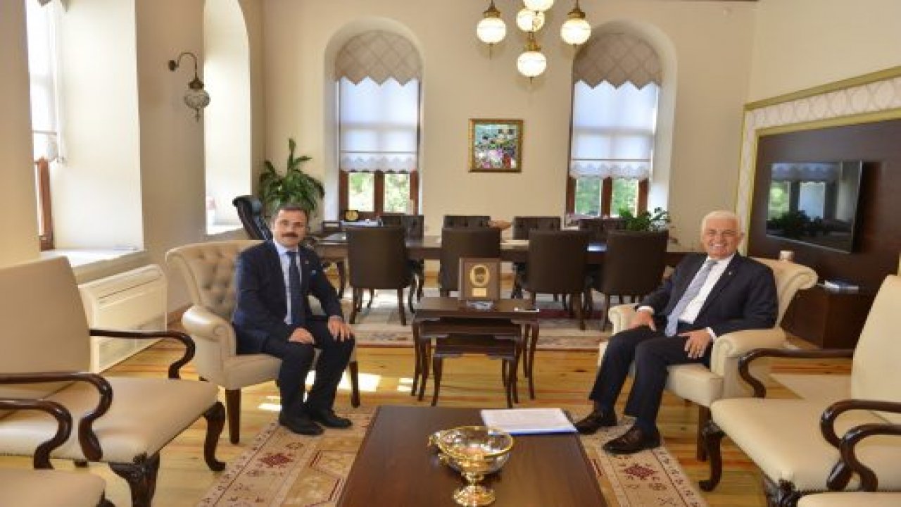 Rektör Çiçek’ten Başkan Gürün’e ziyaret