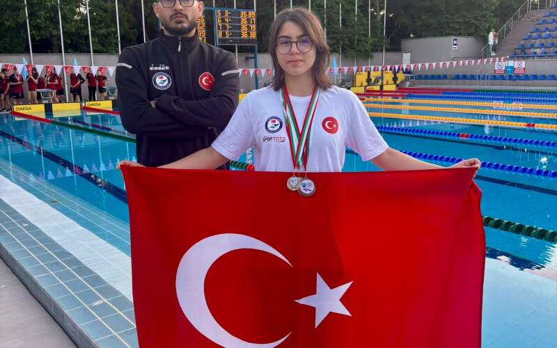 Muğlalı Yüzücü Devrim Defne Bilge Tarihe Geçti