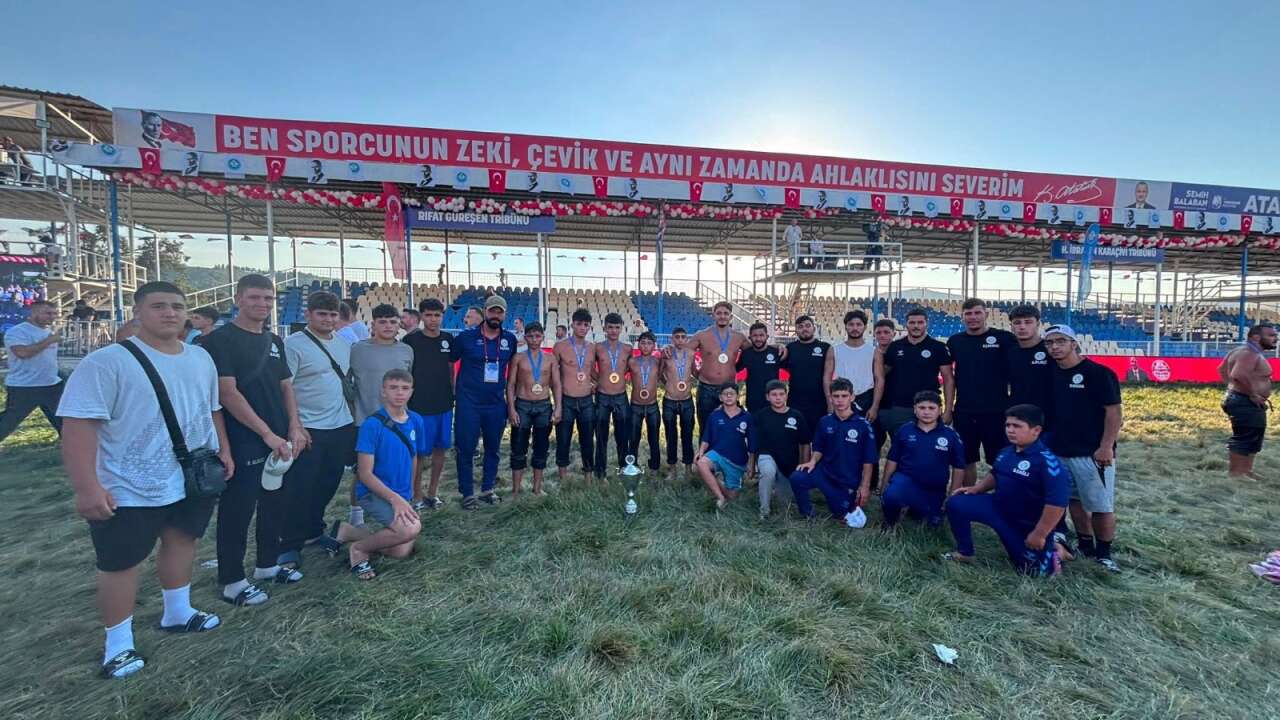 Muğlalı Pehlivanlardan Yuntdağı’nda Madalya Yağmuru