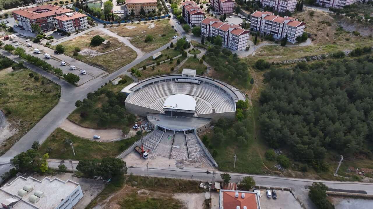 Muğla’da Şadan Gökovalı Açık Hava Tiyatrosu Yenileniyor: 23 