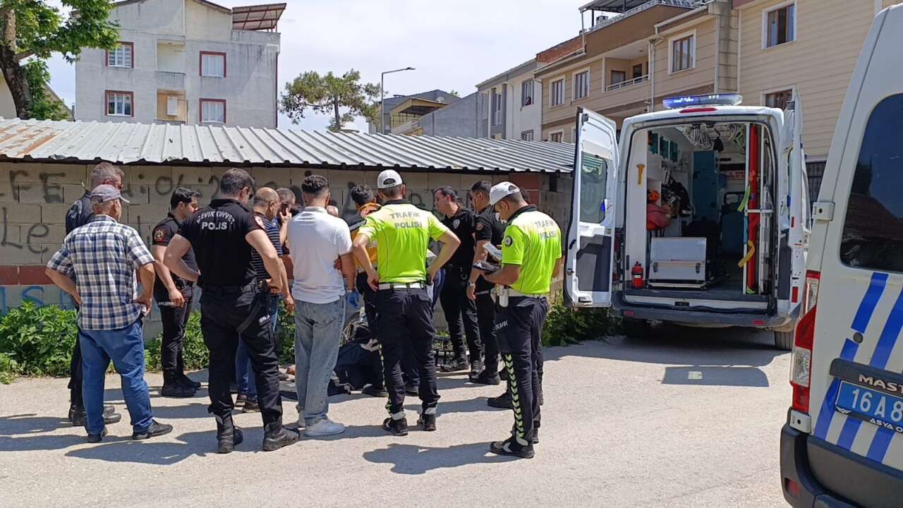 Bisikletten Düşen Adam Hayatını Kaybetti