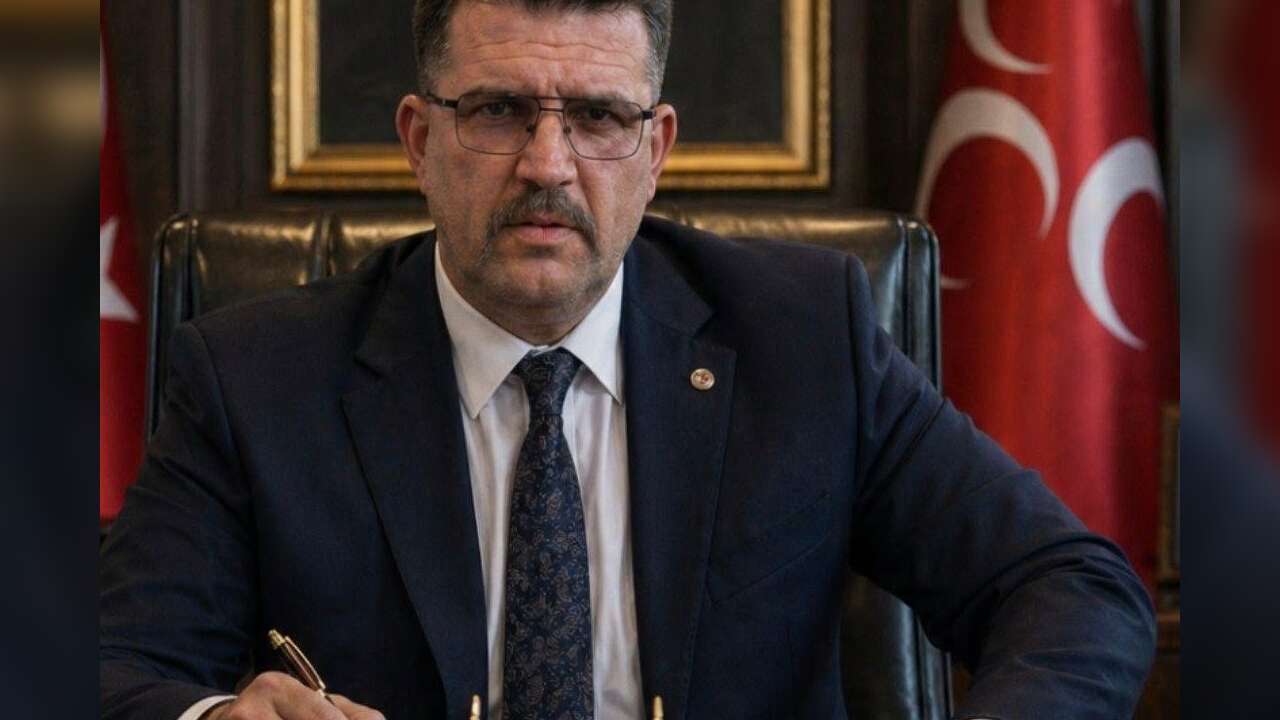 MHP Köyceğiz İlçe Başkanı Tolga Ünsal Görevinden istifa Etti